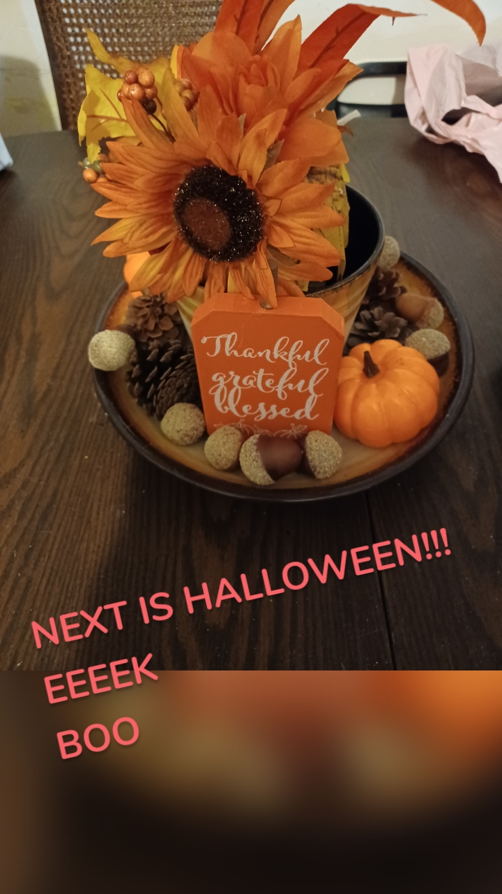 NEXT IS HALLOWEEN!!!
EEEEK
BOO